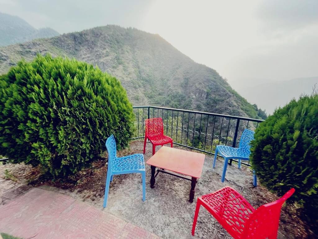 The Himalaya Retreat Resort, Experience Nature In The Lap Of Himalayas Массури Экстерьер фото